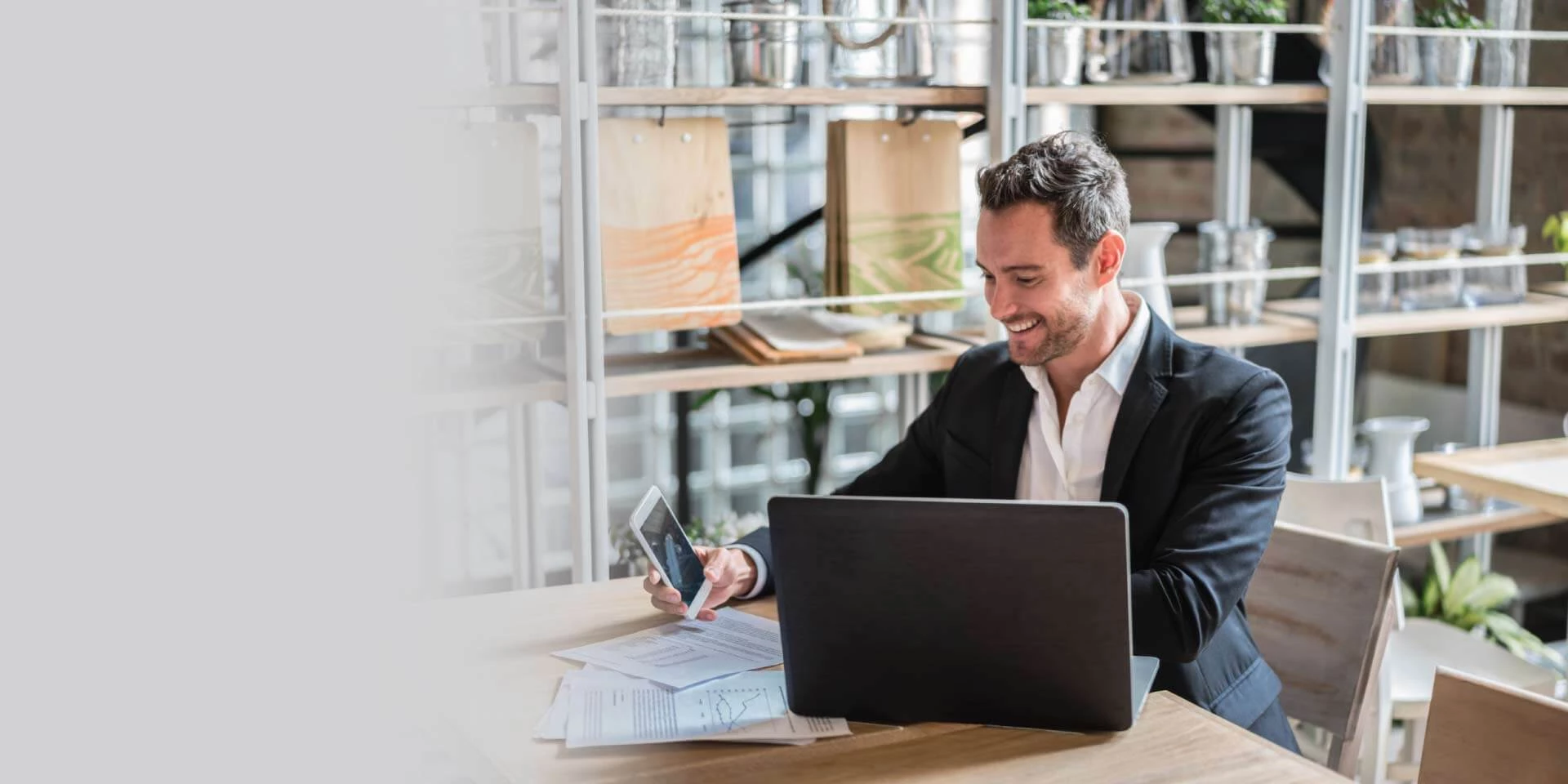 A client accessing his small business accounts online